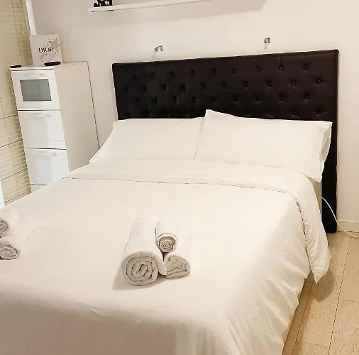 Accogliente Loft A 8 Min Dal Duomo